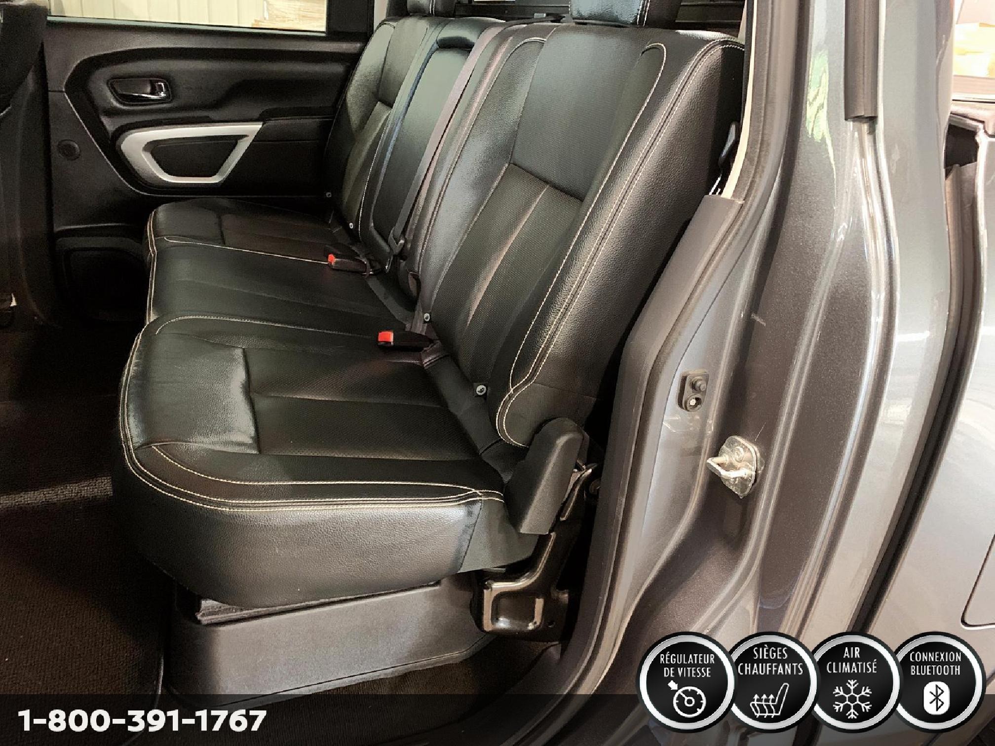 2023 Nissan Pathfinder SL Image principale