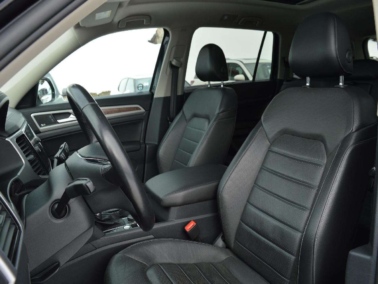 2018 Volkswagen Atlas EXECLINE Image principale