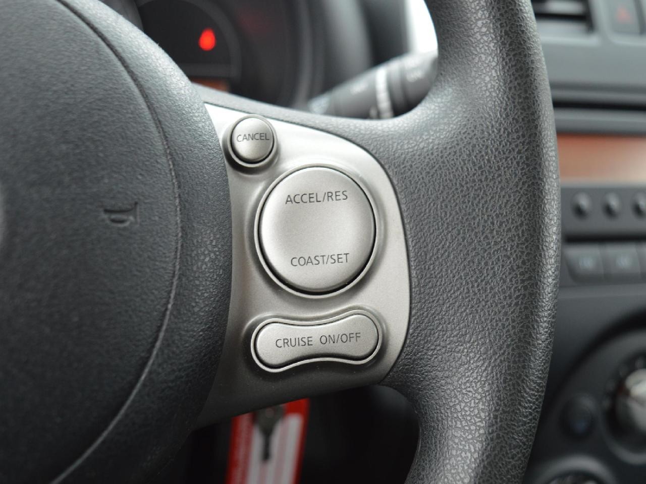 2016 Nissan Micra SV Image principale