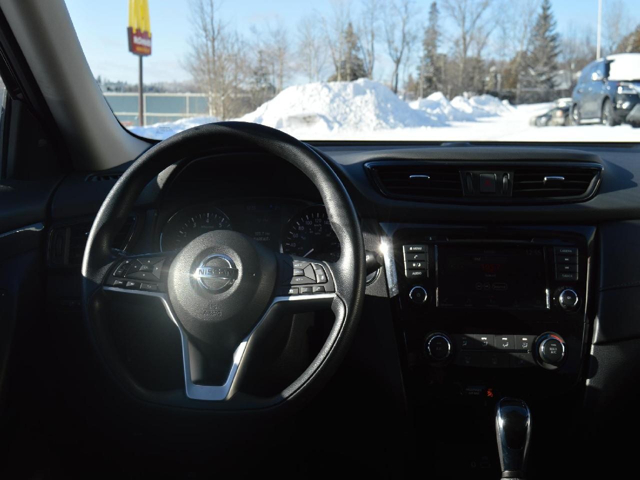 2019 NISSAN ROGUE SV Image principale