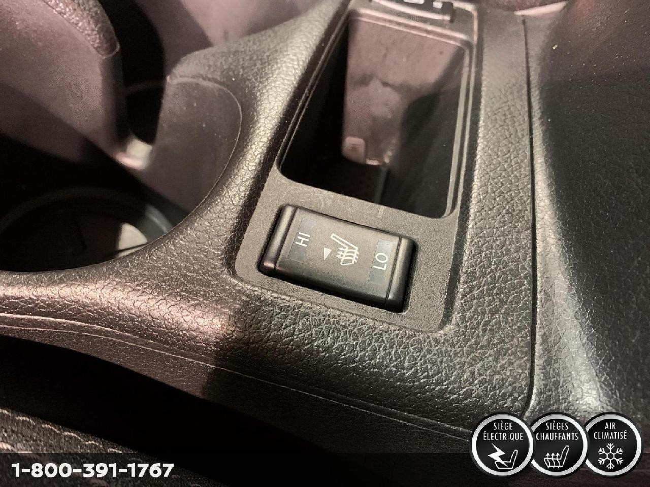 2019 Toyota C-HR LE Image principale