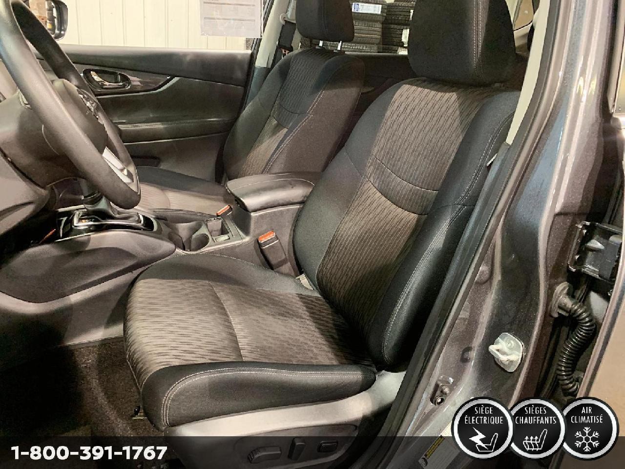 2019 Toyota C-HR LE Image principale