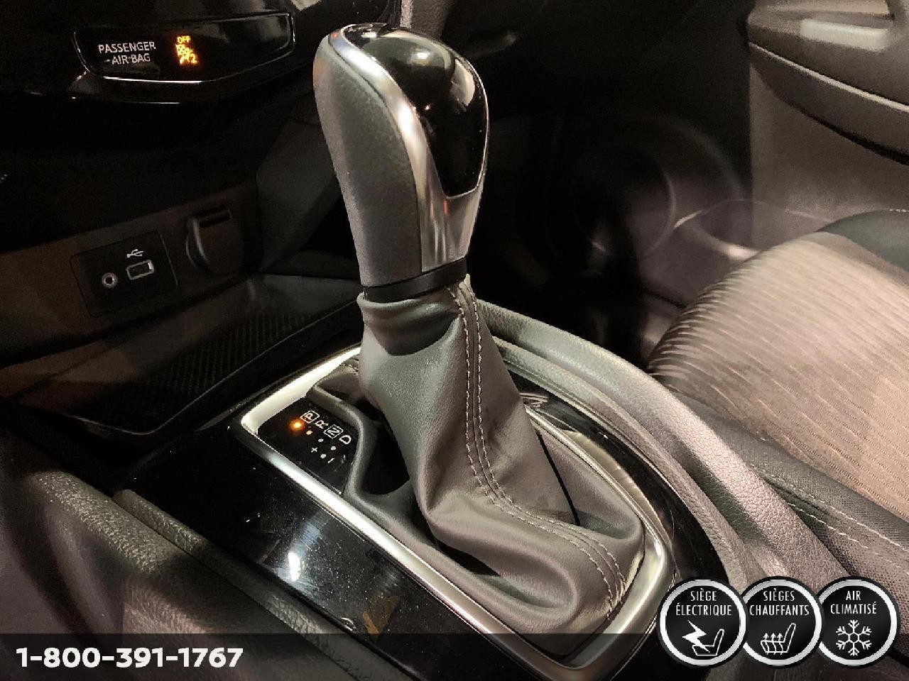 2019 Toyota C-HR LE Image principale