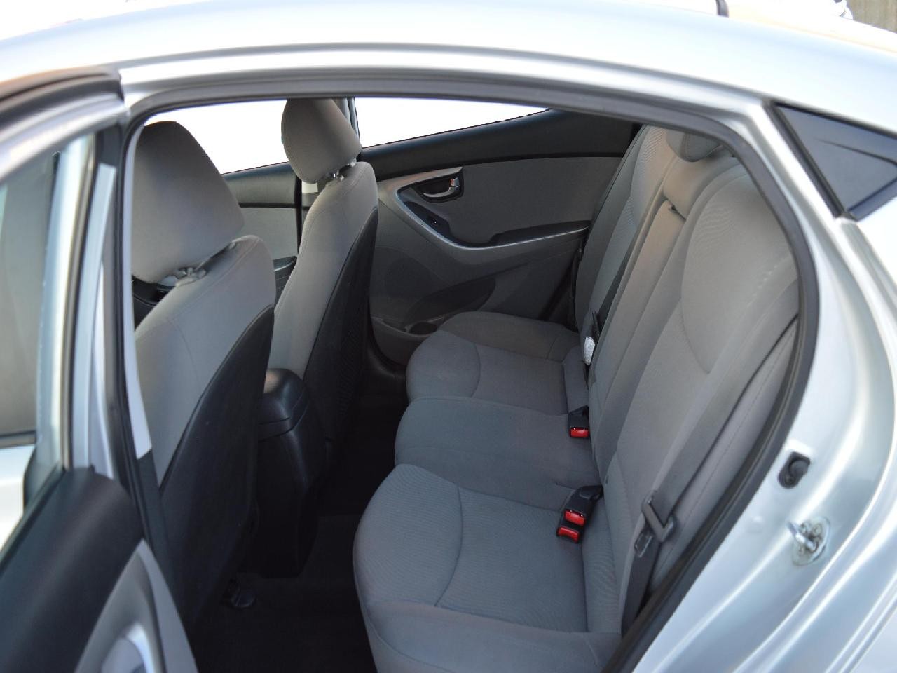 2014 Hyundai Elantra GL Image principale